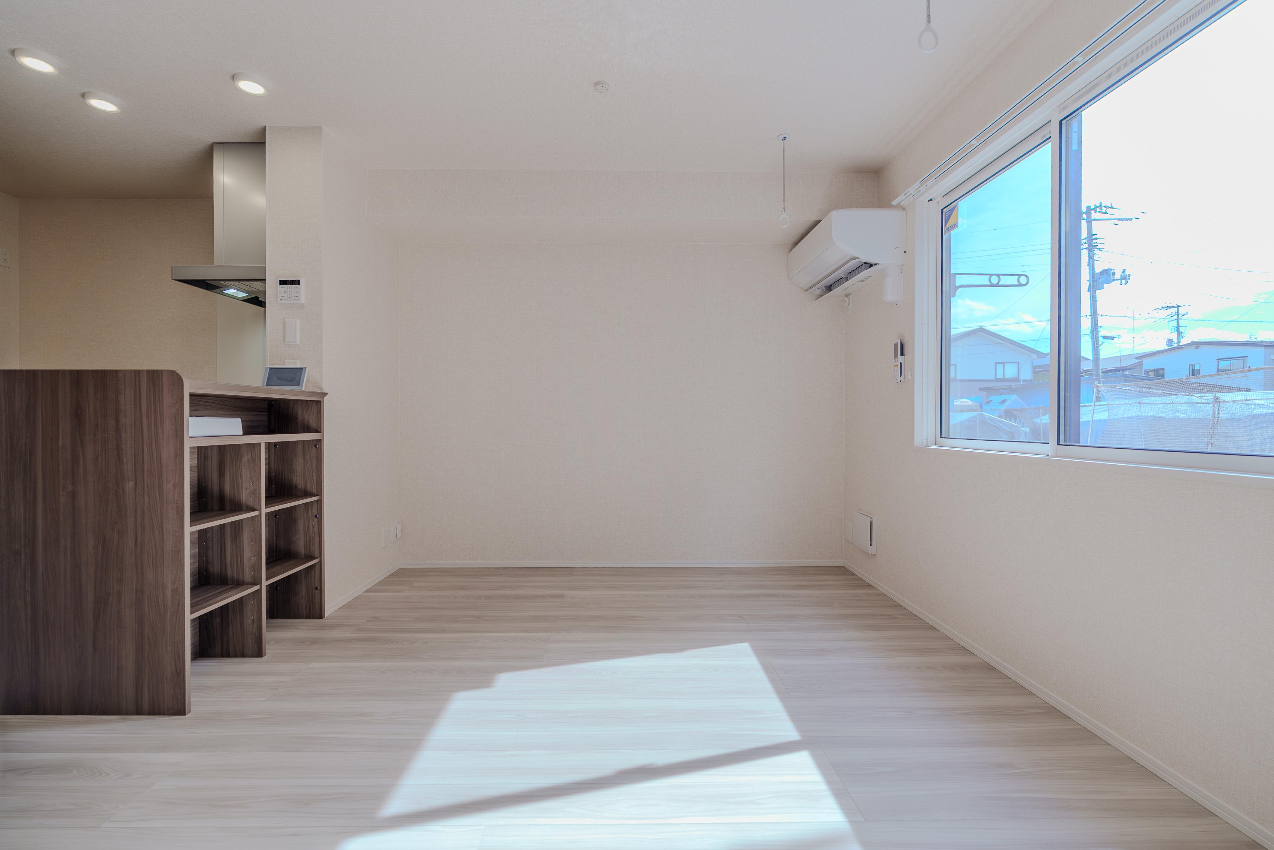 ★D-room★太陽光発電ZEH-M★インターネット無料★新築★レスア柏崎Ⅱ