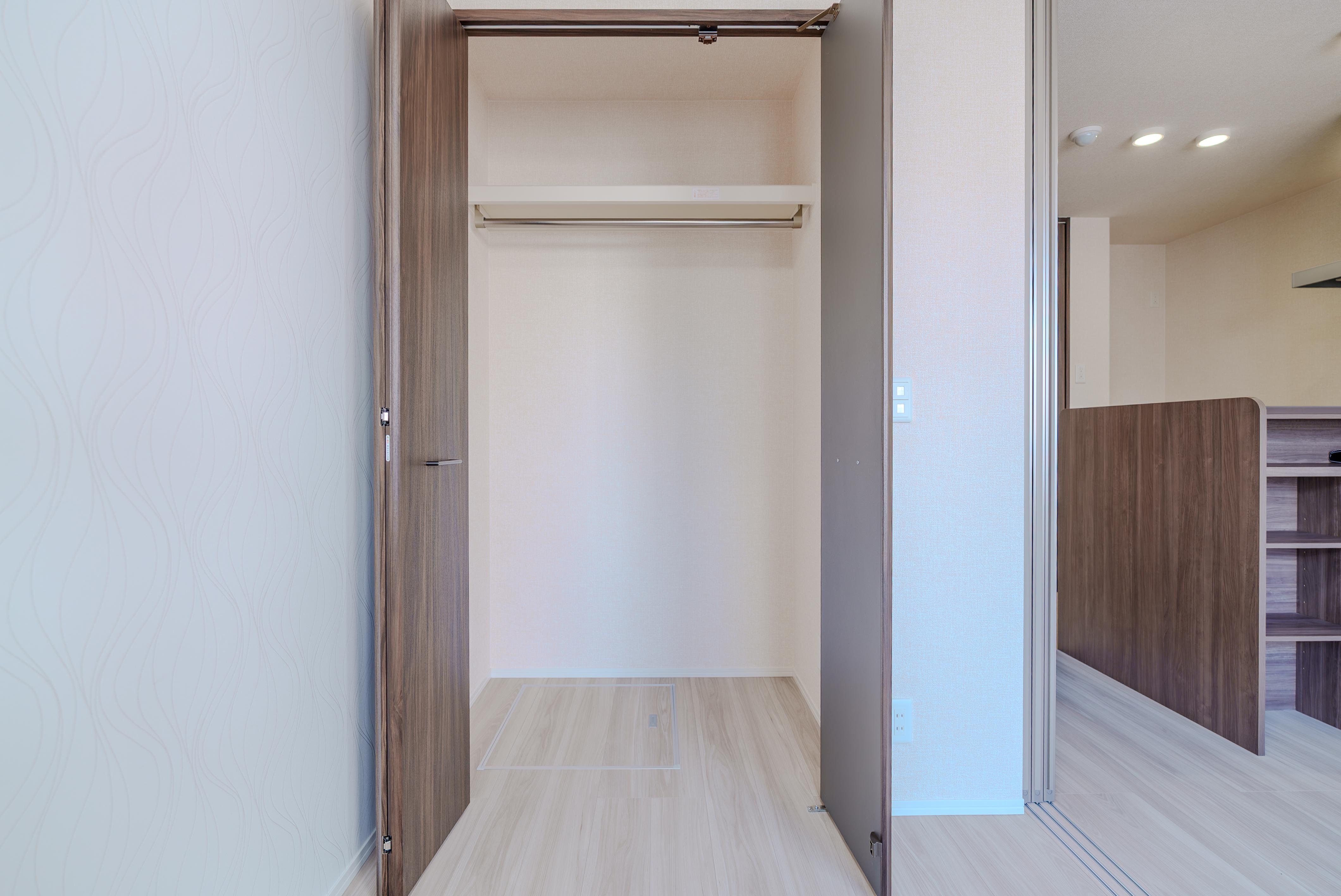 ★D-room★太陽光発電ZEH-M★インターネット無料★新築★レスア柏崎Ⅲ