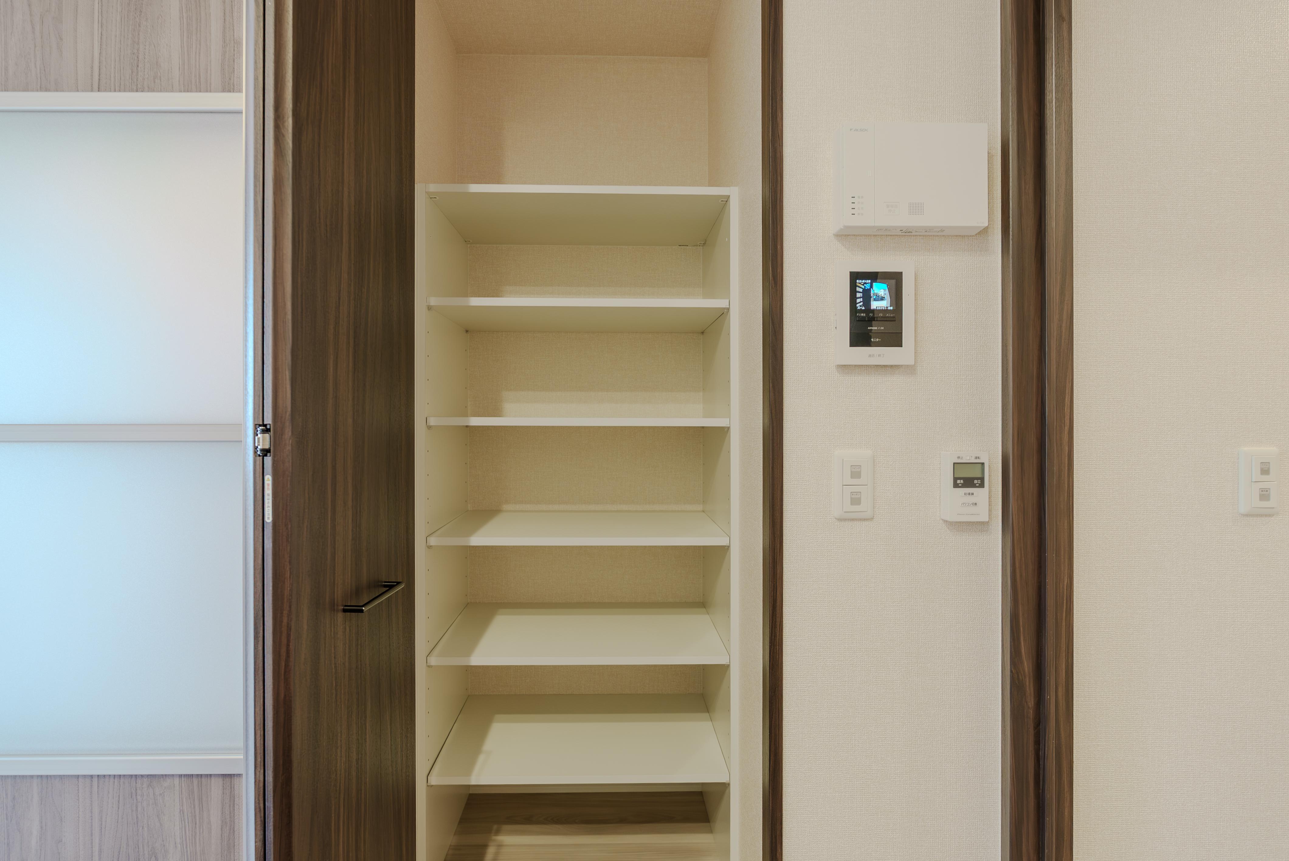 ★D-room★太陽光発電ZEH-M★インターネット無料★新築★レスア柏崎Ⅲ