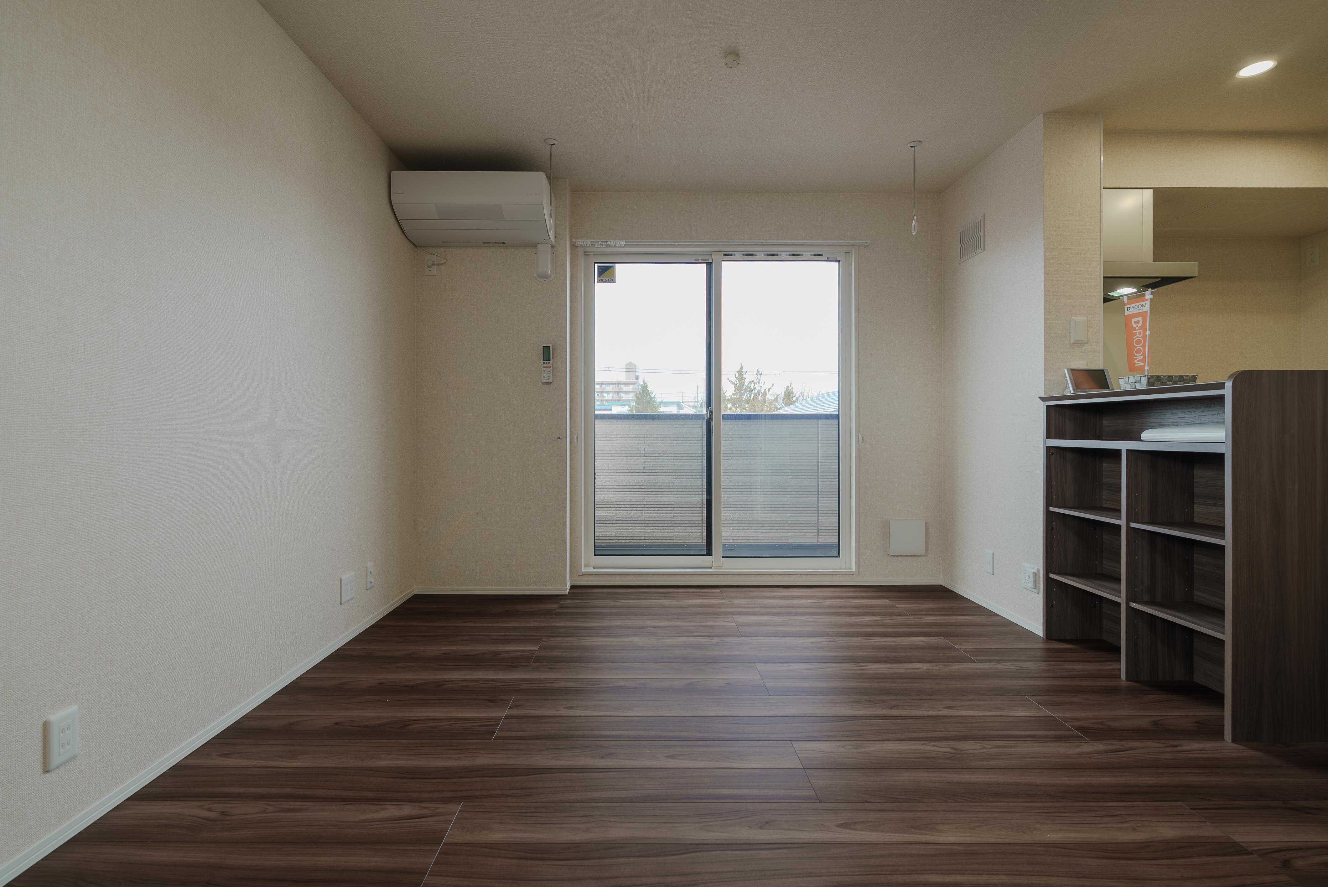 ★D-room★太陽光発電ZEH-M★インターネット無料★新築★レスア柏崎Ⅰ