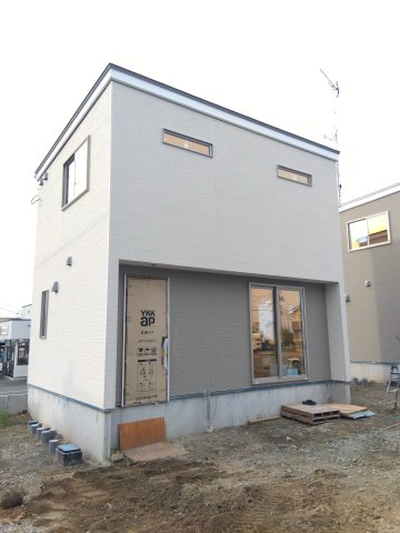 八戸市長根４丁目